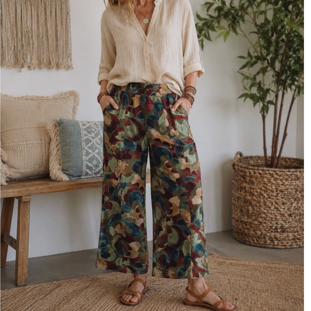 Democracy Wide Leg Crop Pants Boho Floral Print Rayon Cotton Resort Coastal
